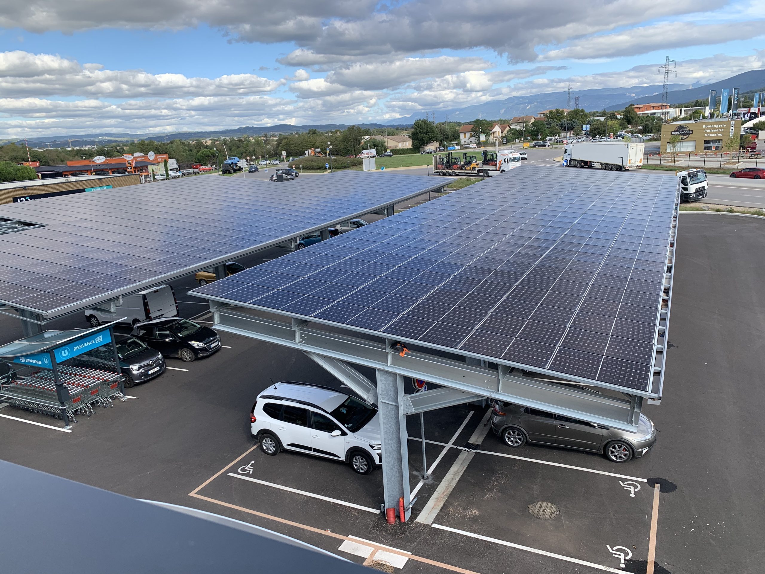 BANJI - Chatuzange-le-Goubet (26) 1 Centrale PV toiture et ombrière