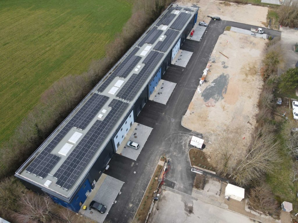 BULTEAU CONSTRUCTION - Saint Rémy (01) 1 Centrale PV toiture BULTEAU