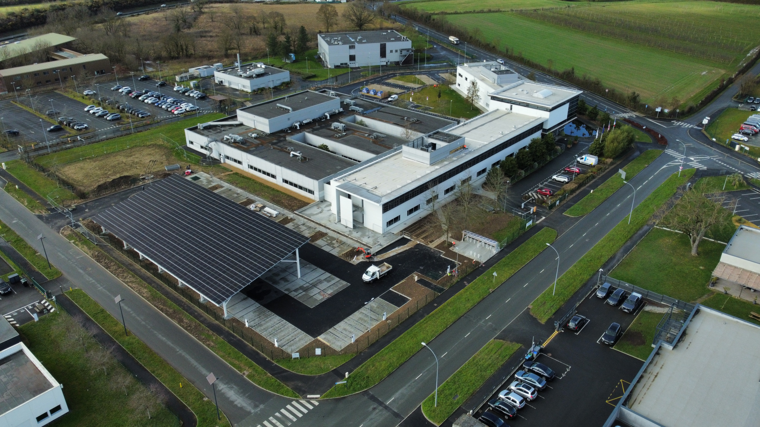 CBRE Ombrière PV